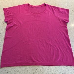 Lululemon Swiftly Tech Short-Sleeve Shirt 2.0 Race Length, size 20